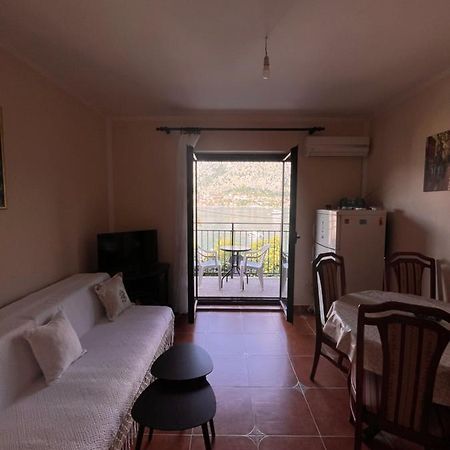 Apartment With Sea View Kotor Bagian luar foto