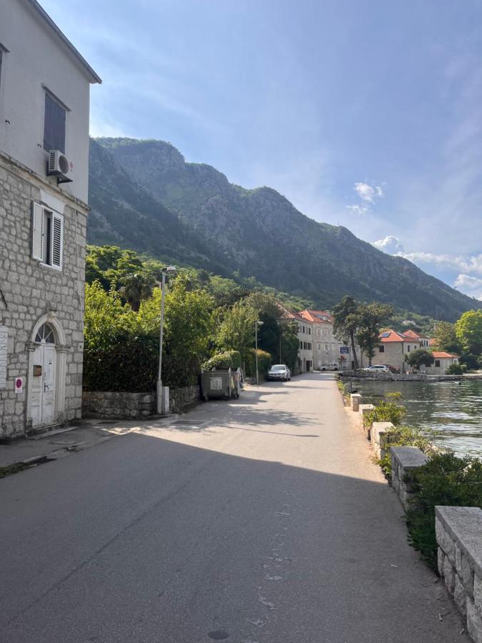 Apartment With Sea View Kotor Bagian luar foto
