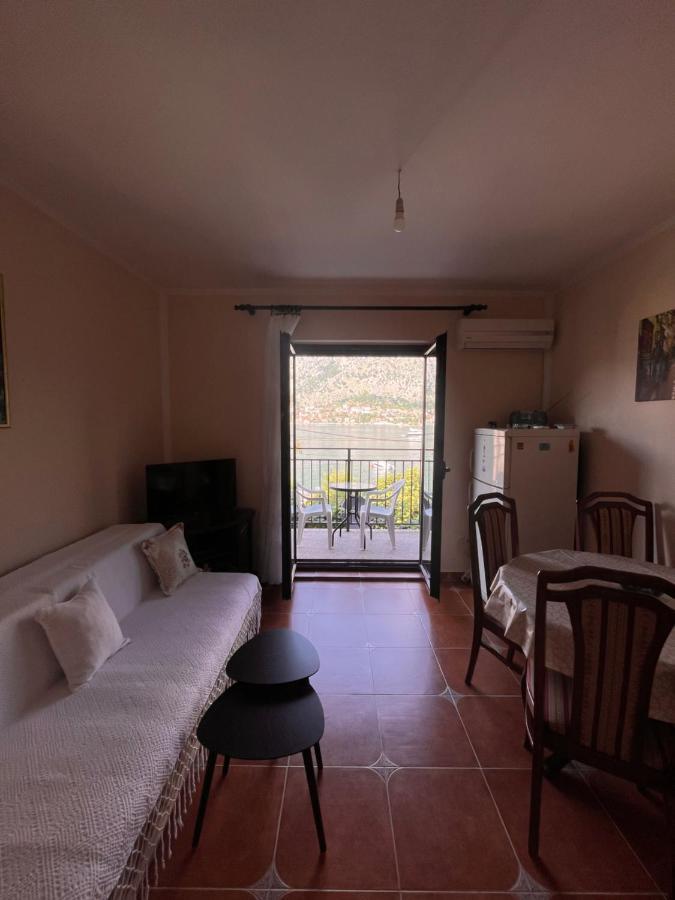 Apartment With Sea View Kotor Bagian luar foto